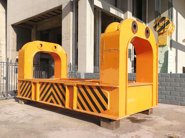 大型起重機(jī)動靜負(fù)荷試驗(yàn)